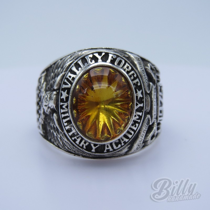 Valley Forge Military Academy 1975 Ring